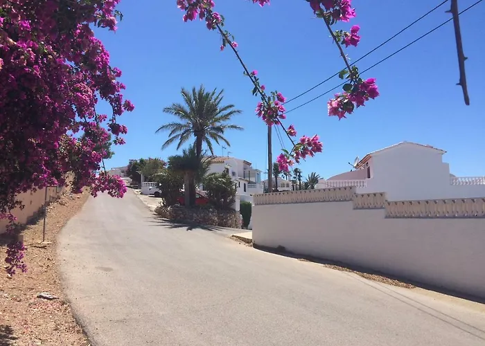 Bellavista בית נופש דניה